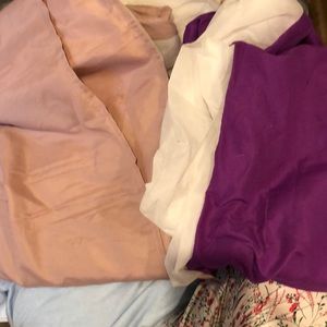 2 Kingsize bed skirts